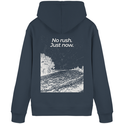 Grüne Wiese - No rush. Just now. - Unisex Bio Basic Hoodie