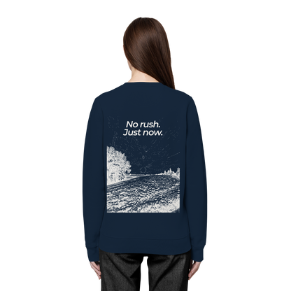 Grüne Wiese - No rush. Just now. - Unisex Bio Basic Sweatshirt
