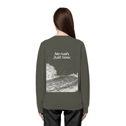 Grüne Wiese - No rush. Just now. - Unisex Bio Basic Sweatshirt