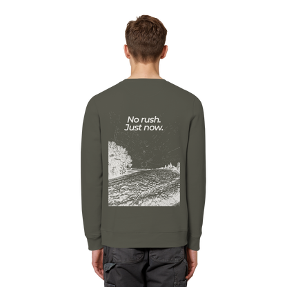 Grüne Wiese - No rush. Just now. - Unisex Bio Basic Sweatshirt