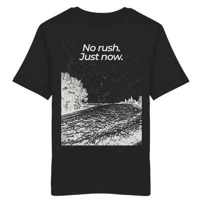 Grüne Wiese - No rush. Just now. - Unisex Bio T-Shirt