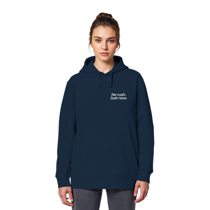Grüne Wiese - No rush. Just now. - Unisex Bio Basic Hoodie